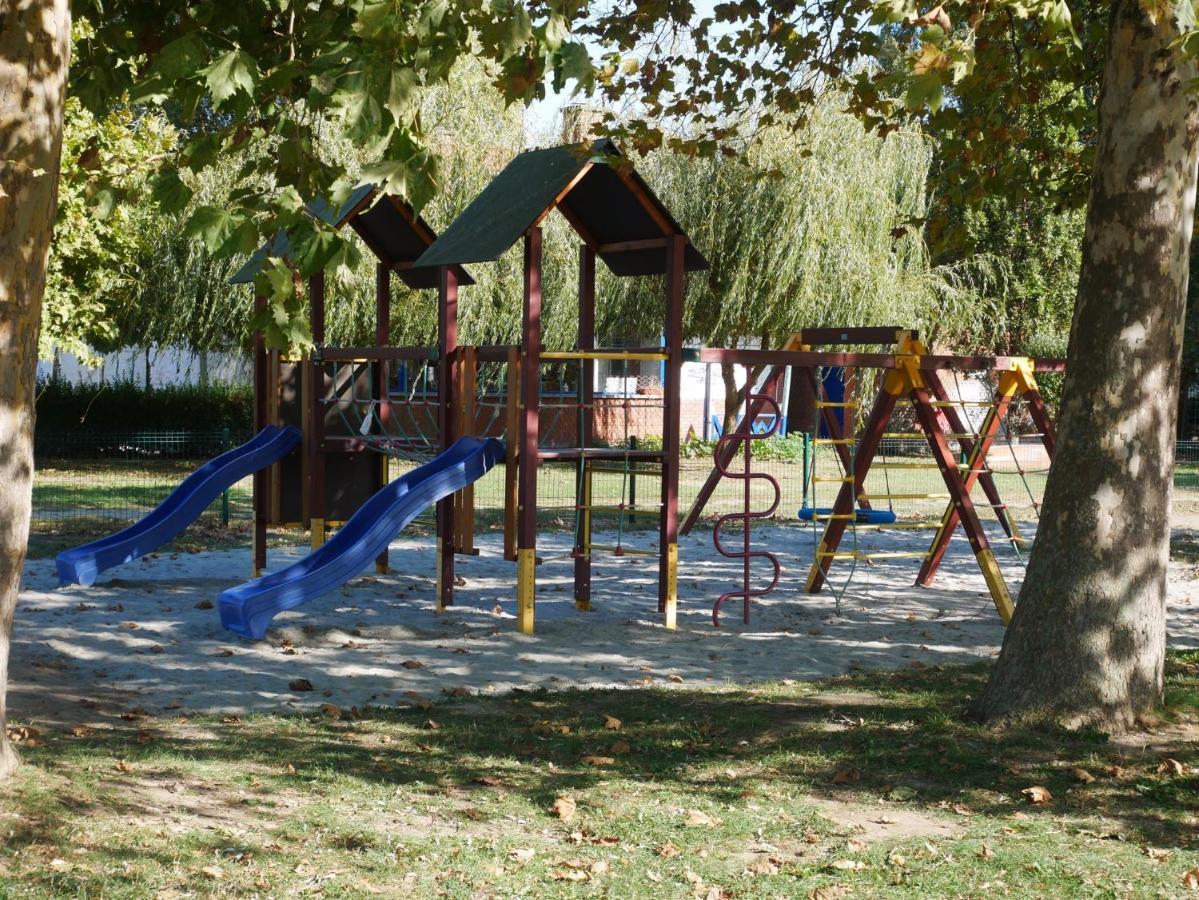 Apartment In Balatonlelle 40765 エクステリア 写真